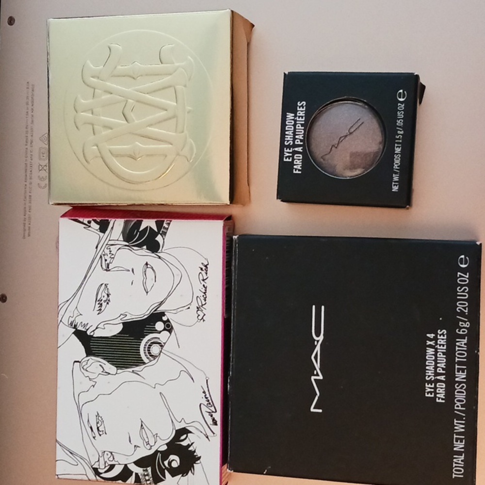 MAC Cosmetics Bundle: Heatherette, Diana Eyes 2, Sheerspark Powder, Sensualize